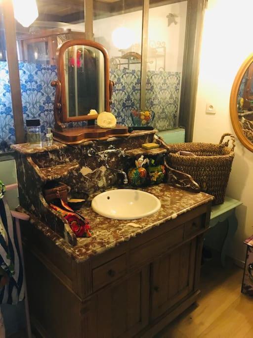 Loft D Artistes Avec Patio Au Port De نيس المظهر الخارجي الصورة